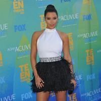 Kim Kardashian at 2011 Teen Choice Awards photos | Picture 59390